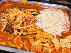 螺蛳粉烤鱼-在巷子里的烤肉店·螺蛳粉烤鱼·牛蛙(和美城店)