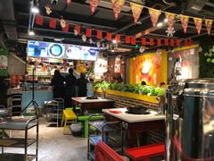大堂-钢管厂五区小郡肝串串香(奥克斯广场锦城万达店)