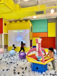 -泛尼尼儿童乐园(文化广场店)