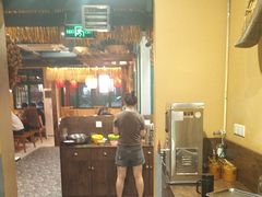 -晨皓祥人民公社铁锅炖菜(西华苑店)