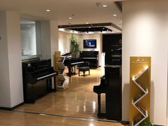 -柏斯音乐艺术中心·钢琴·吉他(上音店)