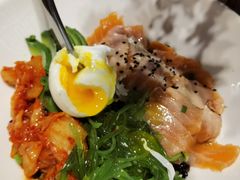 招牌炙烤三文鱼拌饭-Moka Bros 摩卡站(西单大悦城店)