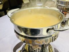肉骨茶锅底-鼎鼎香·港式火锅(北京SKP店)