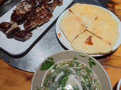 -大众跷脚牛肉馆·非遗传承单位(峨眉山店)