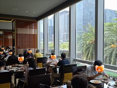 -大中华希尔顿酒店-念自助餐·嗨啤·小龙虾