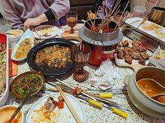-小董哥烤串·爆汁大油边(故宫店)