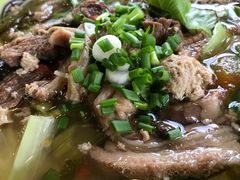 红烧牛腩蟹仔粉-周记蟹仔粉(侨港风情街店)