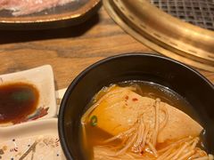 辣白菜海鲜豆腐汤-肉魁屋·烧肉·烧鸟·酒场(高新店)