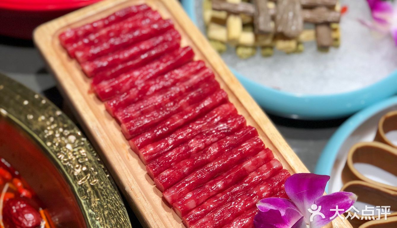 新开‼️他们家👉是真的是真的菜品新鲜锅底好吃😋