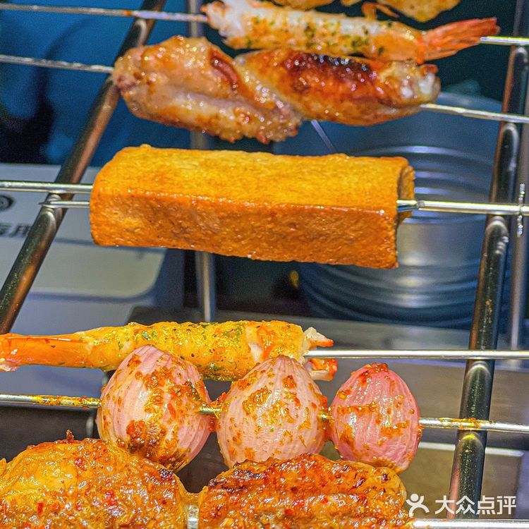 暑期特种兵旅行🍖总算来打卡很久以前羊肉串啦！