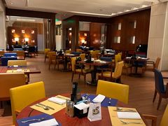 -怡咖啡海鲜自助餐厅(浦东香格里拉店)