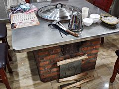 -粘豆包柴火铁锅炖