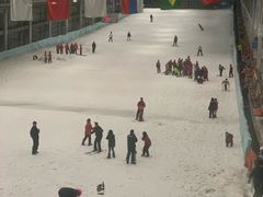-乔波室内滑雪场