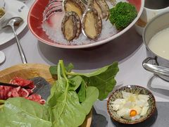 -红鼎豆捞·非遗鲍皇汤火锅(宝丰路店)