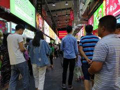 -海口骑楼小吃街