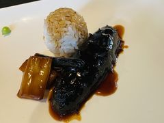 葱烧海参配乌米菌-鲁采LU STYLE(新天地店)