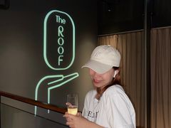 -The ROOF (通盈中心店)