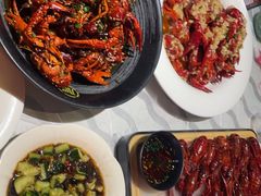 -肥肥虾庄·金牌油焖大虾(首义路店)