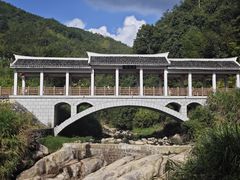 -初溪土楼群