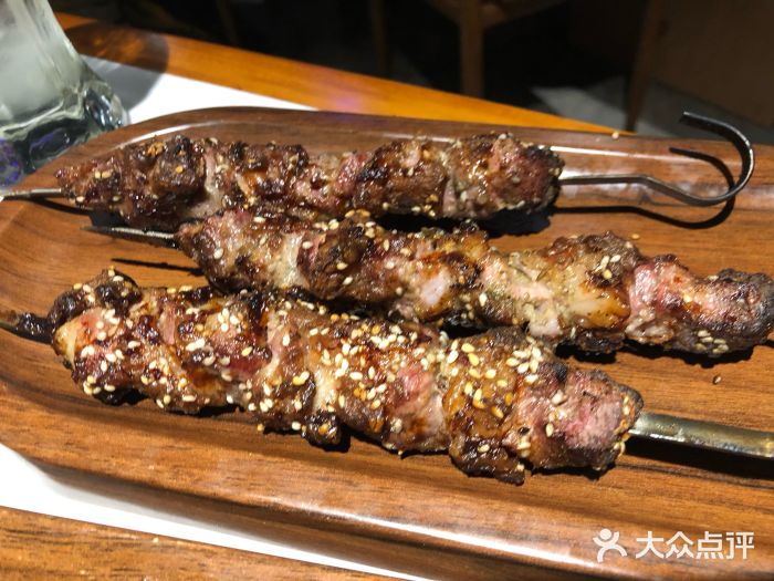 品质伊骊新疆菜(紫金店)-馕坑烤羊排-菜-馕坑烤羊排图片-北京美食-大