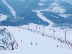-鳌山滑雪度假区