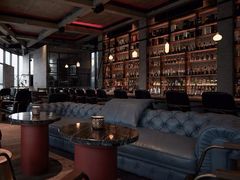 -饮湖威士忌鸡尾酒吧