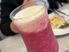 草莓火龙果优酪奶盖-必胜客(吾悦广场店)