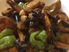-半山腰·云南菜(侨福芳草地店)