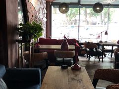 -大书房咖啡(中传国交店)