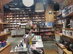 -百新书局(尚悦湾店)