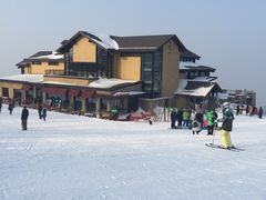 -中旅松花湖滑雪场
