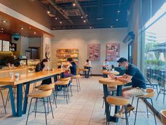 用餐区-星巴克(深圳龙岗广百店)