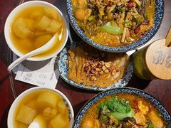 -粉家柳州螺蛳粉(杨宅路店)