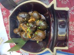 -刘姐啤酒鱼民族演艺餐厅(西街总店)
