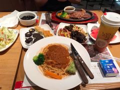 -必胜客(WOW中心城店)