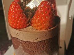 巧克力卷卷-花花卷卷·鲜食蛋糕(静安久光百货店)
