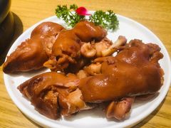 猪蹄-小桃红·东北菜·春饼烤鸭(南阳湖街店)