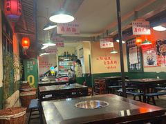 -渝井巷重庆老火锅(沈阳吉祥店)