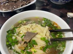 -牛一嘴·兰州牛肉面·大盘鸡(财富中心店)