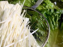 -罗二娘·鲜切牛自助火锅(罗湖东门步行街店)