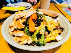 鸡肉牛油果沙拉-The Diner X餐厅(青岛万象城店)
