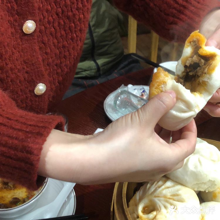 武汉最大的甲鱼馆，网红甲鱼大包风靡江城
