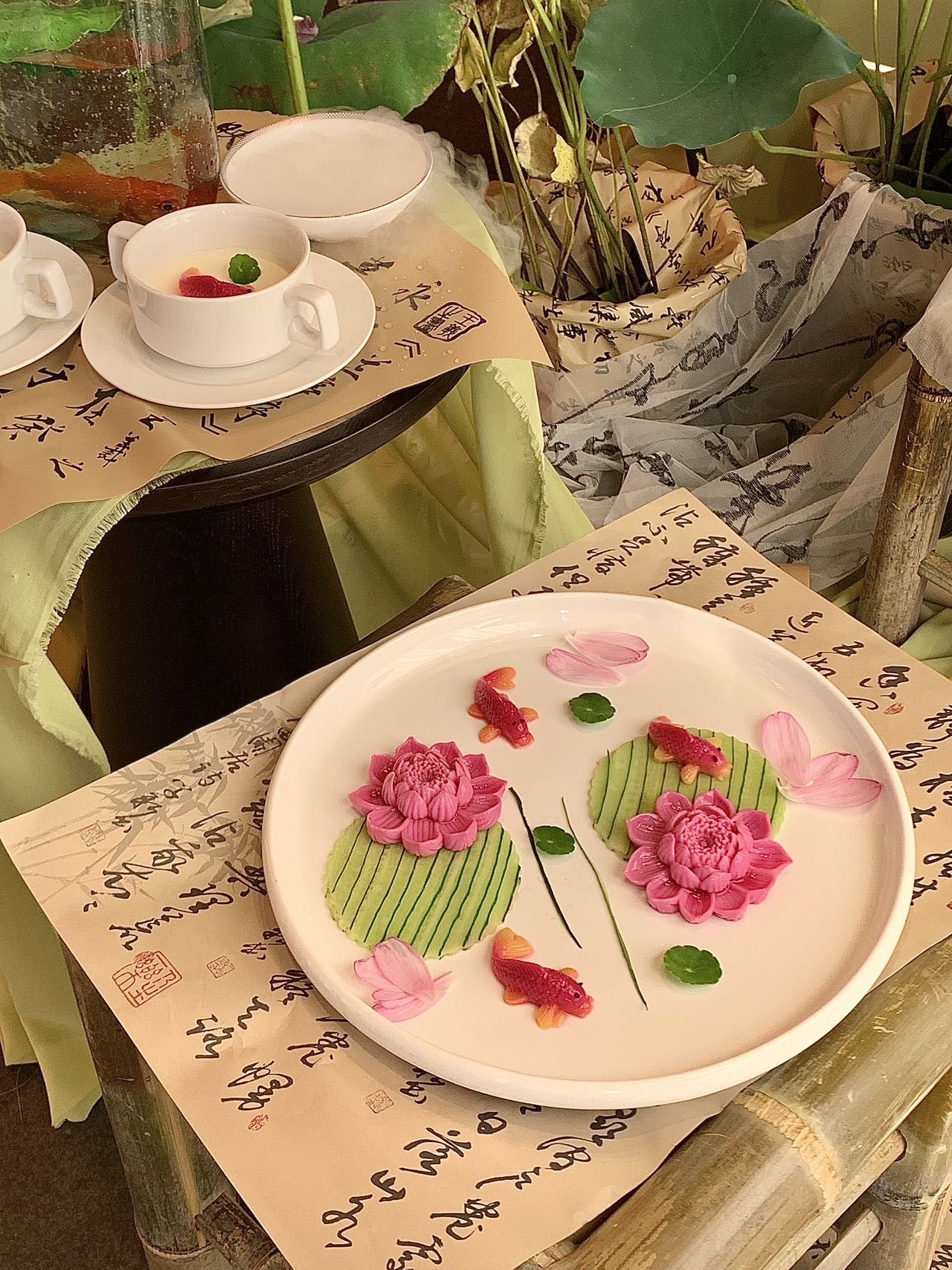 真心推荐大家来体验一下这独特的荷花宴,品味海鲜的鲜美