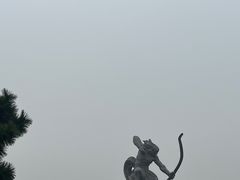 -巴陵广场