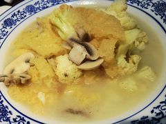 花菜炒肉皮-老瑞福上海菜(人民广场店)