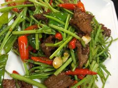 小炒黄牛肉-金山手抓肉(清水河总店)