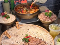 -毛肚向右·川渝毛肚王(经开永旺店)