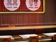 大堂-胖哥俩肉蟹煲(长沙高铁吾悦广场店)