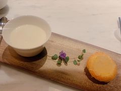 燕窝蛋挞-鹏瑞莱佛士酒店·云璟 Yun Jing