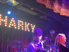 -鲨鱼美式餐厅酒吧Sharky
